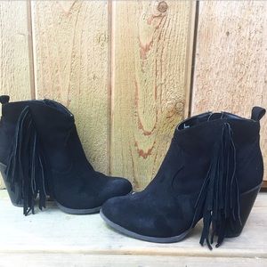 🌙Black Fringe Boots🌙